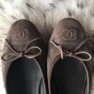 ⚡️FINAL REDUCTION⚡️CHANEL Women’s Cap-Toe Flats